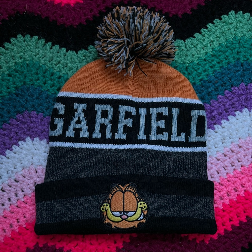 🧶3/$20 Garfield Knit Beanie with Pom Pom